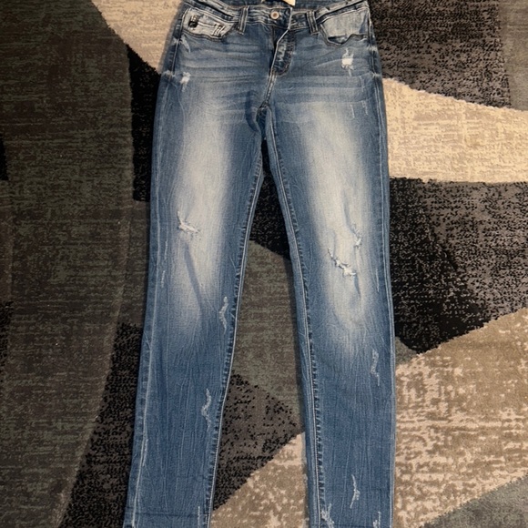 KanCan Distressed Skinny Jeans - Picture 6 of 7